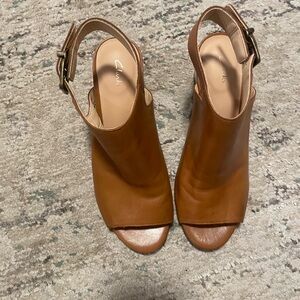 Clarks Women's Brown Leather Open-Toe Slingback Mules